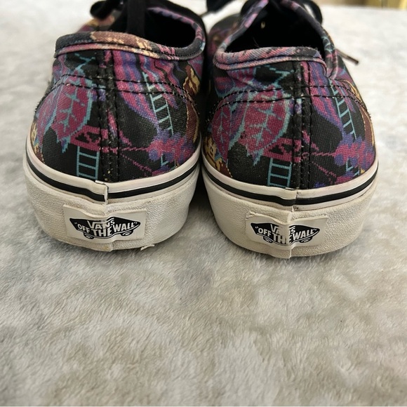 VANS Nintendo x Donkey Kong Sneakers - Picture 2 of 6